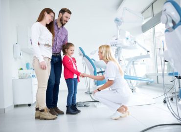 Prva poseta stomatologu - saveti za roditelje